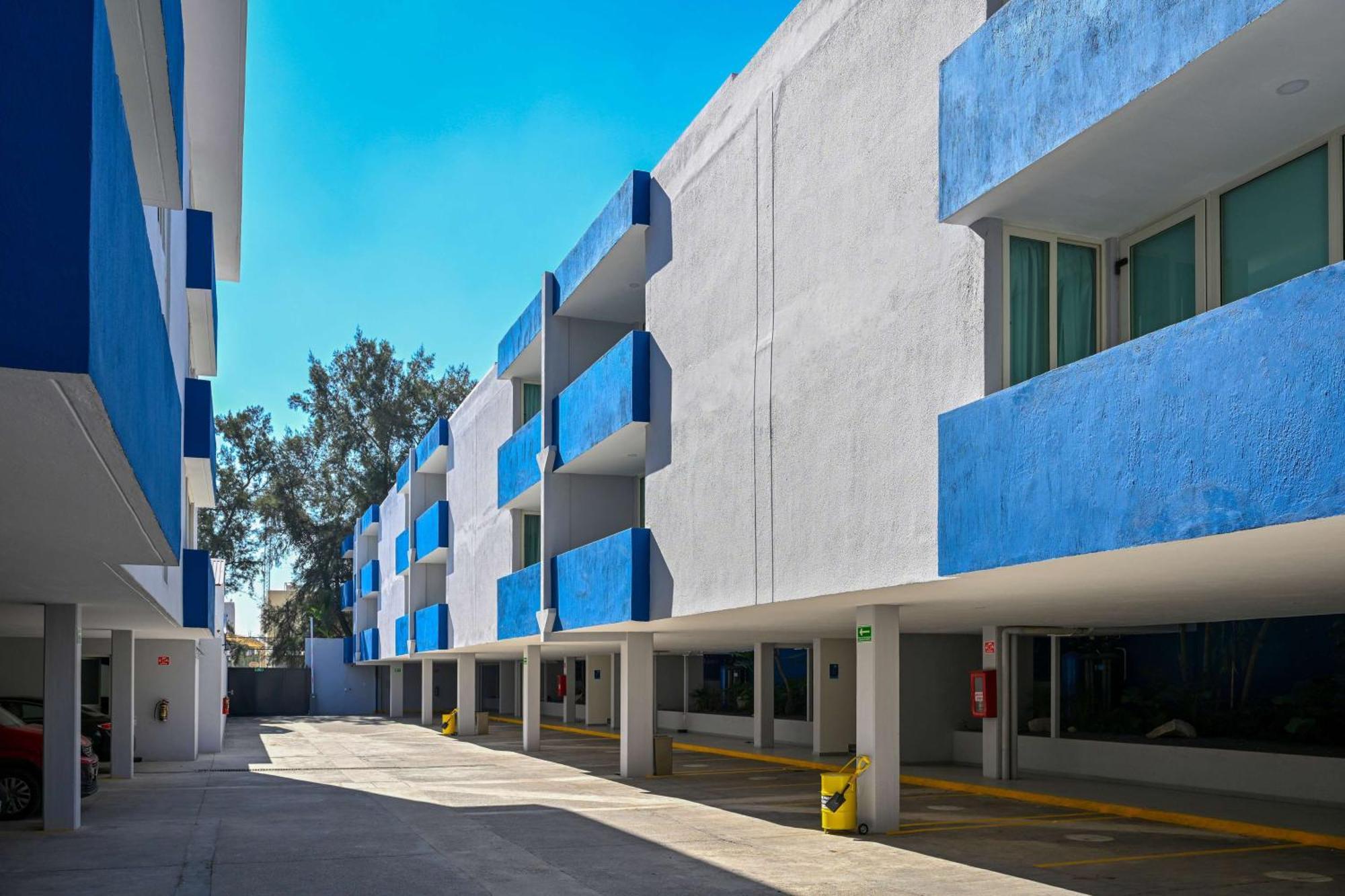 Vista Express Guadalajara Expo Surestay Collection By BW Zapopan Exterior foto
